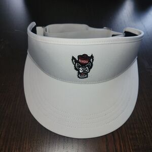 Adidas Men’s North Carolina NC State Wolfpack Visor Hat Cap White Red adjustable